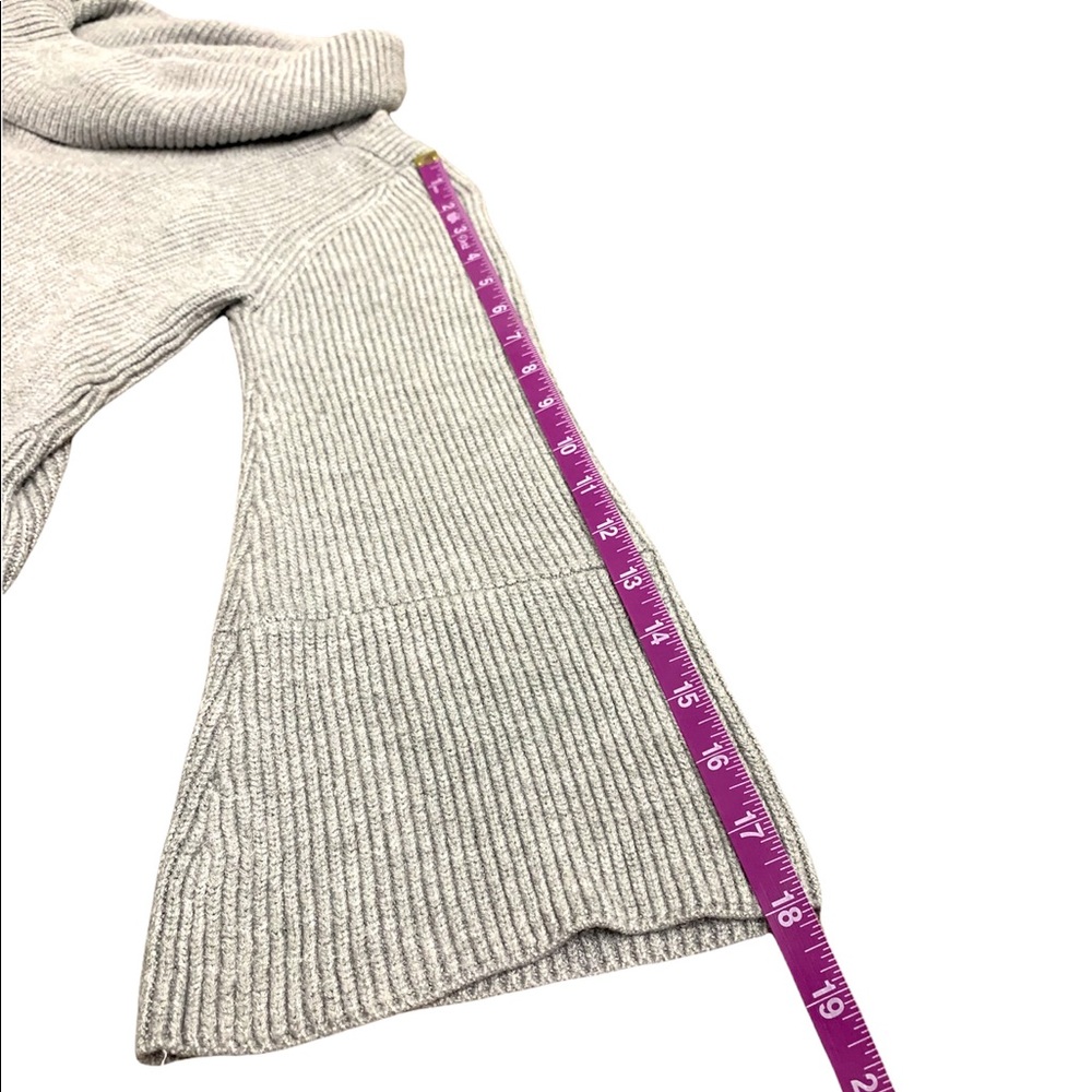 Evolution by Cyrus Cowl Neck Cropped Sweater | Gray | Womens Small - Picture 7 of 7